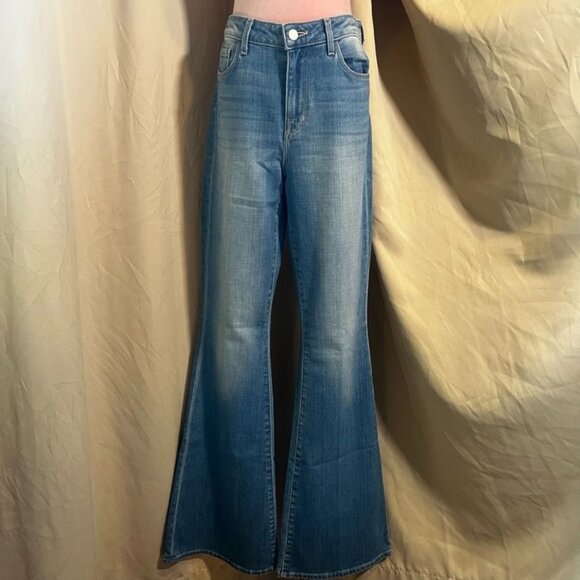 L’AgenceLight WashBell BottomHigh RiseJeansSize 28